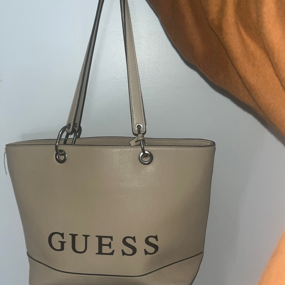Guess Shoulder Bag